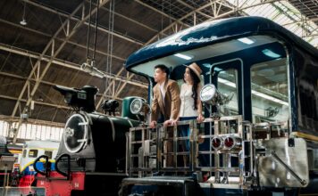 จิม ทอมป์สัน จับมือ DTH Travel เปิดประสบการณ์การเดินทางล้ำค่าผ่าน4 เมืองมรดกโลกของไทยบนรถไฟ The Blue Jasmine