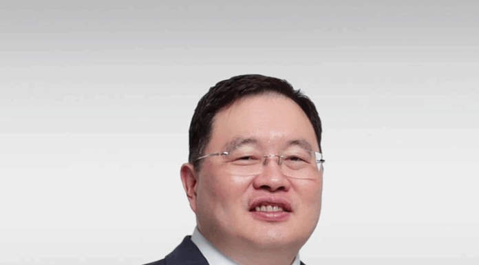 ธรรมศักดิ์ เศรษฐอุดม – มั่นคง แข็งแกร่ง เอาอยู่