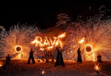 เคานต์ดาวน์สุดอลังริมหาดหรู! ต้อนรับปีใหม่สุดปังกับ 3 ประสบการณ์สุดเอ็กซ์คลูซีฟที่ Rava Beach Club บีชคลับที่ยาวที่สุดในไทย ริมหาดบางเทา จ.ภูเก็ต จัดเต็มแพ็กเกจพิเศษวันที่ 24-25 ธ.ค. และ 31 ธ.ค. 68 รับจำนวนจำกัด รีบจองด่วน!