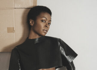 Balenciaga เปิดตัวแคมเปญที่ถ่ายภาพโดย David Sims เพื่อประกาศแบรนด์แอมบาสเดอร์และ Friends of the House กลุ่มแรกภายใต้การกำกับทิศทางสร้างสรรค์ของ Pierpaolo Piccioli