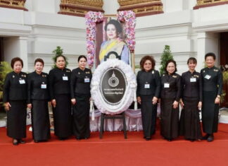 สภาสมาคมสตรีแห่งชาติฯ ได้รับพระราชทานพระบรมราชานุญาตให้เป็นเจ้าภาพพระพิธีธรรมสวดพระอภิธรรมพระบรมศพ สมเด็จพระนางเจ้าสิริกิติ์ พระบรมราชินีนาถ พระบรมราชชนนีพันปีหลวง