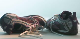 BALENCIAGA SNEAKER CAMPAIGN – RADAR AND TRIPLE S.2