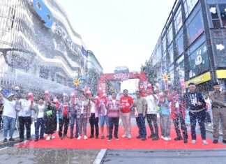 เริ่มระเบิดความมันส์ สาดความฉ่ำกันแล้ว !!! PMCU ร่วมกับ “Coca-Cola” และ การท่องเที่ยวแห่งประเทศไทย Presents สงกรานต์สยาม 2569 เปลี่ยนสยามสแควร์ ให้เป็น “WATERLAND สวนน้ำกลางกรุง” กิจกรรมความสนุก สุดมันส์ อัดแน่นตลอด 4 วัน 4 คืน !! เริ่มตั้งแต่วันนี้ ถึง 15 เมษายน 2569 ตั้งแต่เวลา 11.00 น.- 22.00 น. ณ สยามสแควร์ เที่ยวฟรีตลอดงาน!!