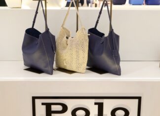 Polo Ralph Lauren โครงสร้าง Polo Play Pop-Up ครั้งแรกในประเทศไทยถ่ายทอดแห่งประวัติศาสตร์และสีสันแห่งประวัติศาสตร์แห่งพลังแห่งทรอปิคอลและสไตล์ที่เรียบง่ายอย่างเป็นธรรมชาติ