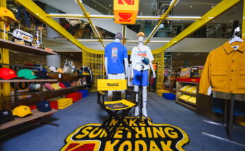 สยามดิสคัฟเวอรี่ ชวนค้นพบความทรงจำ ครั้งแรกกับ “KODAK CROSS SHOP POP-UP STORE” ถ่ายทอดตำนาน Kodak ผ่านแฟชั่นไลฟ์สไตล์