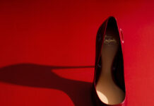 Christian Louboutin เผยโฉม La Pigalle รองเท้าส้นสูงสุดไอคอนิกประจำคอลเลกชั่นวินเทอร์ 2026 ผ่านงานฝีมือชั้นสูง และเสน่ห์อันเย้ายวนในแบบฉบับของเมซง